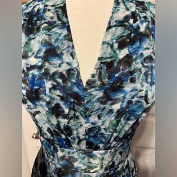 Ricki’s watercolour dress, size 4 - Picture 3 of 4